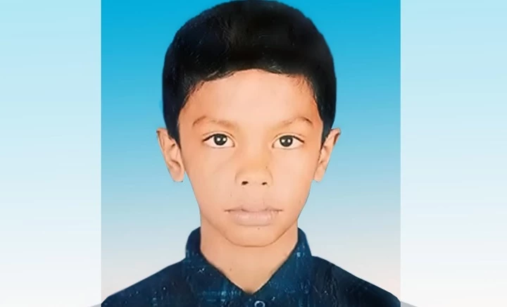 কটিয়াদীতে পুকুর থেকে স্কুলছাত্রের লাশ উদ্ধার