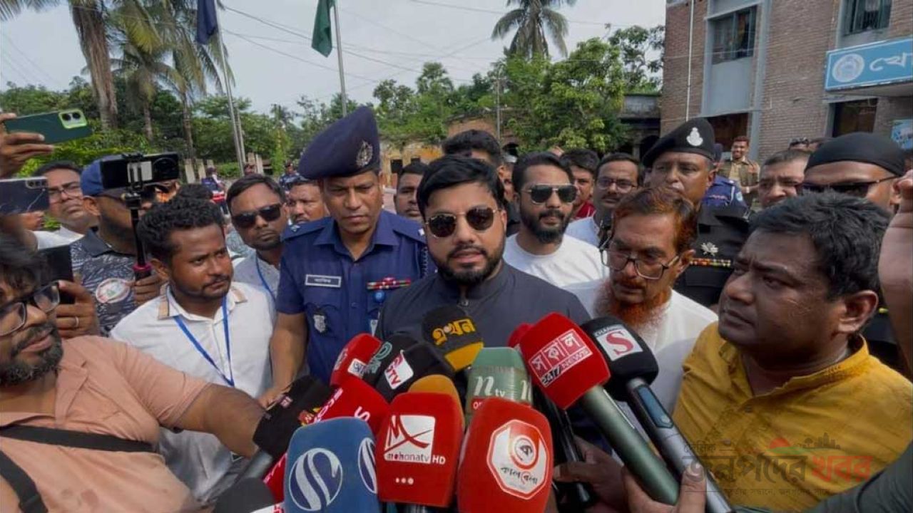 লং মার্চে জ্বালানি অপচয় না করে নিজেদের সফলতা-ব্যর্থতা পর্যালোচনা করুন: ইশরাক