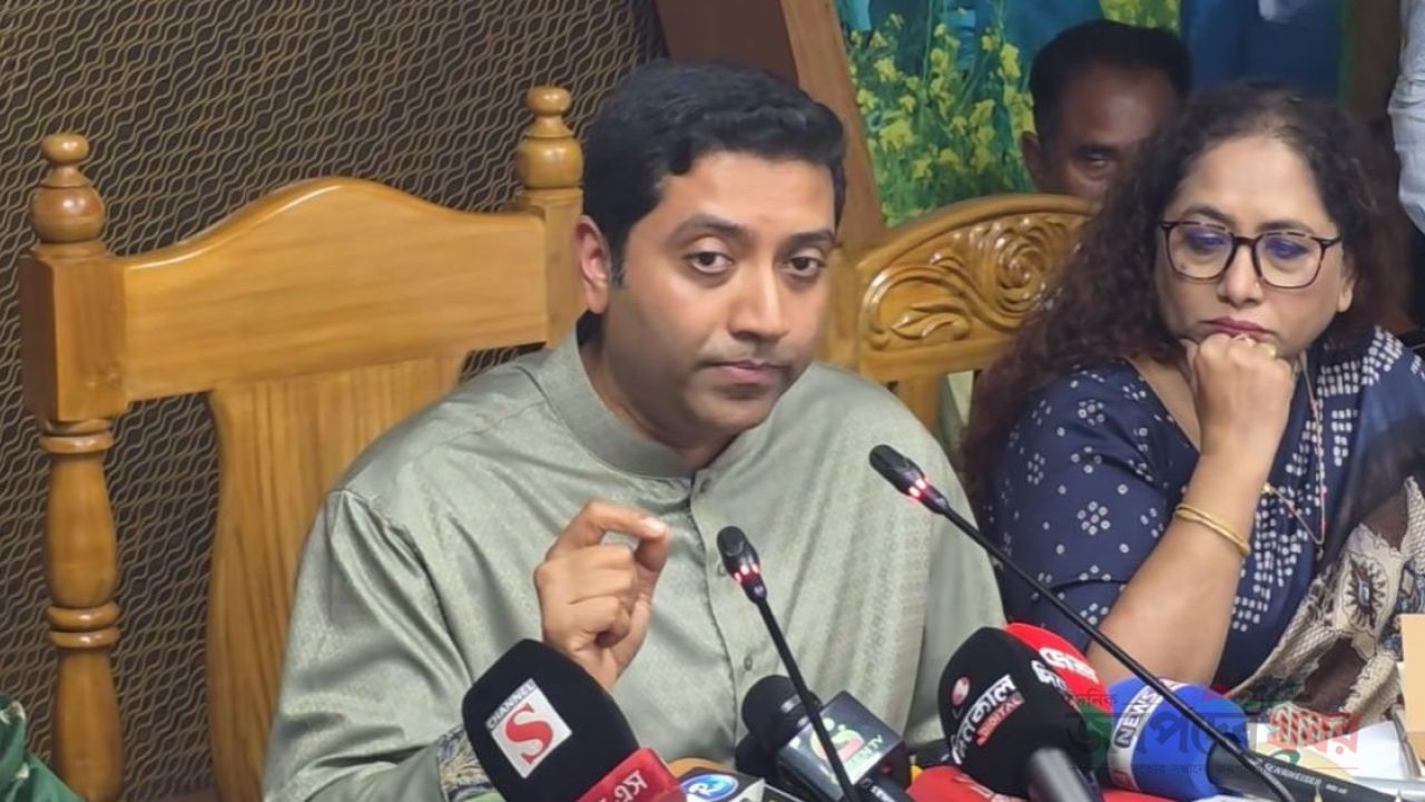 প্রাথমিক শিক্ষকদের বদলি কার্যক্রম অনির্দিষ্টকালের জন্য স্থগিত